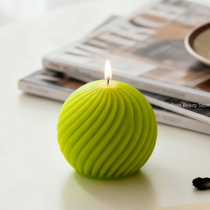 3Dクリスマスボールキャンドルシリコンモールド アロマセラピ - Ice Mold Sphere のレビューと価格