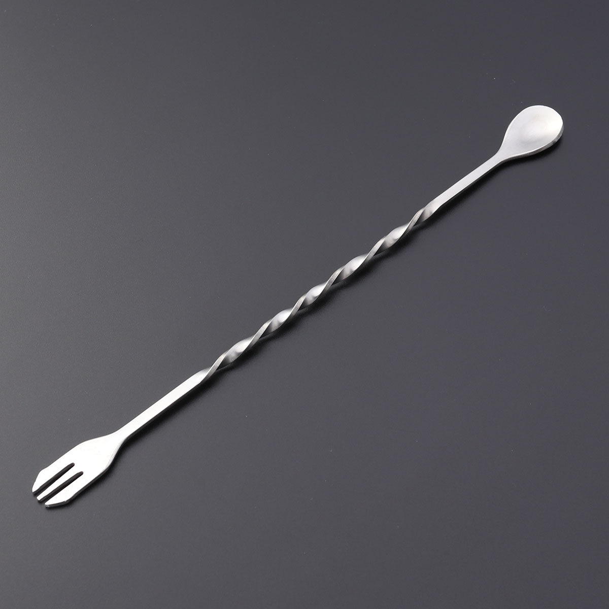 プロ仕様の304ステンレス製カクテルスワリースティック、ねじ - Bar Spoon Twisted のレビューと価格